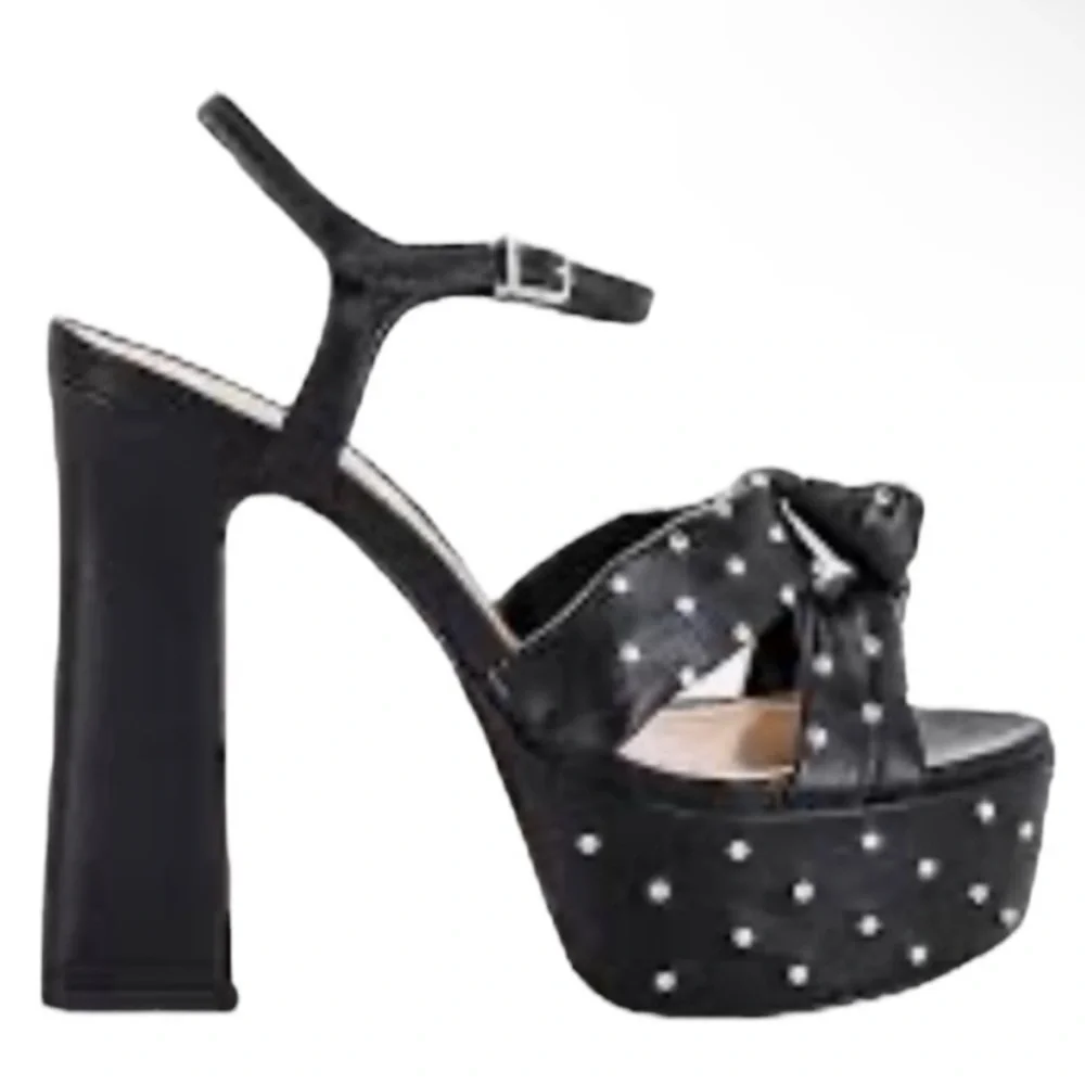 Stunning Authentic Schutz designer studded soft black leather platform heels 9.5